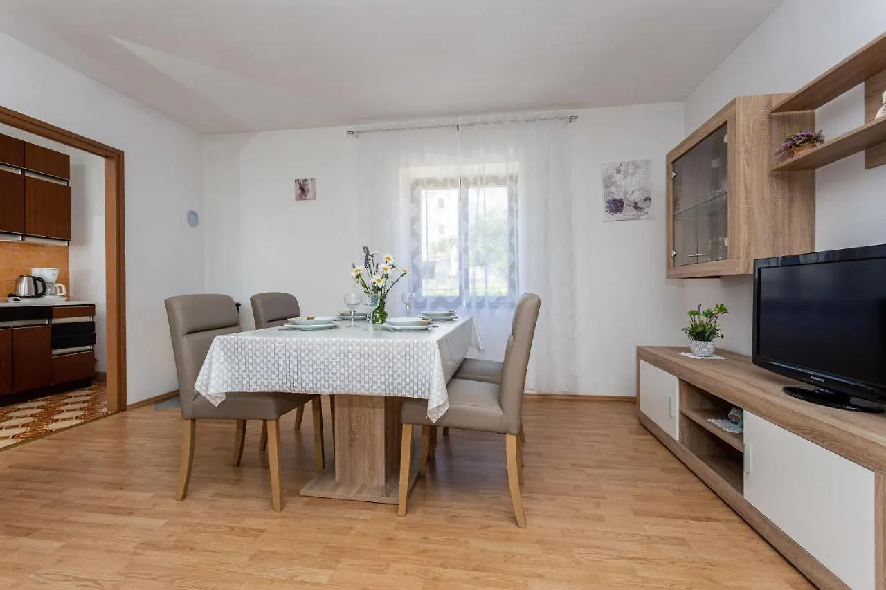 Apartment Mira Silo-Krk 0*, Silo (Krk) Croatia