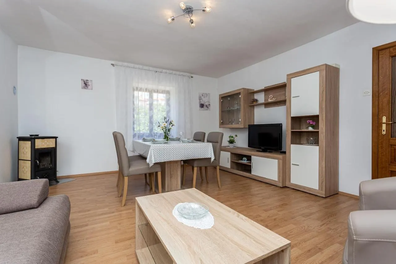 Apartment Mira Silo-Krk 0*, Silo (Krk) Croatia