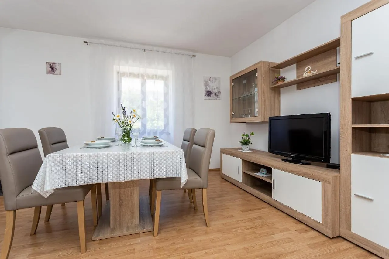 Apartment Mira Silo-Krk Croatia