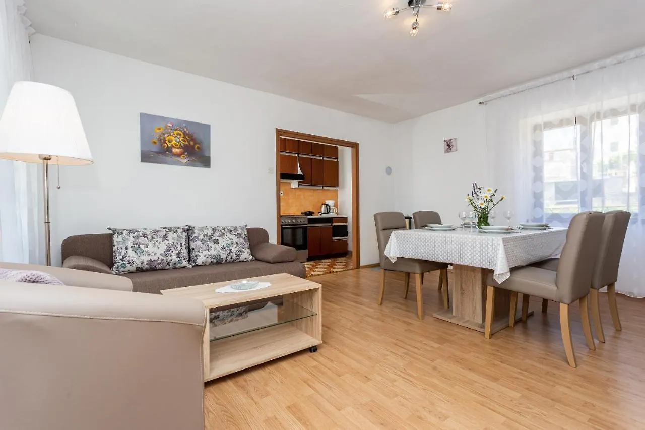 Apartment Mira Silo-Krk
