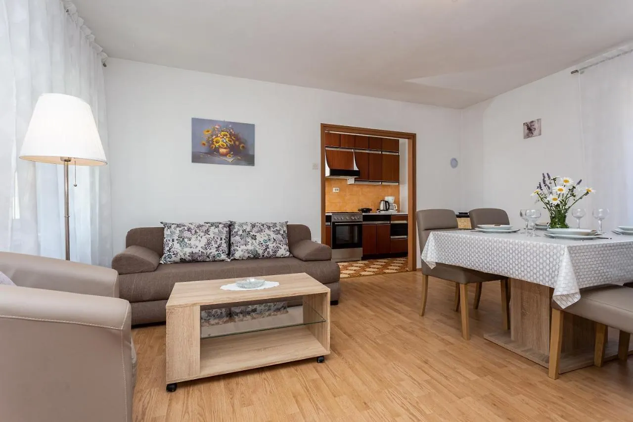 Apartment Mira Silo-Krk Croatia