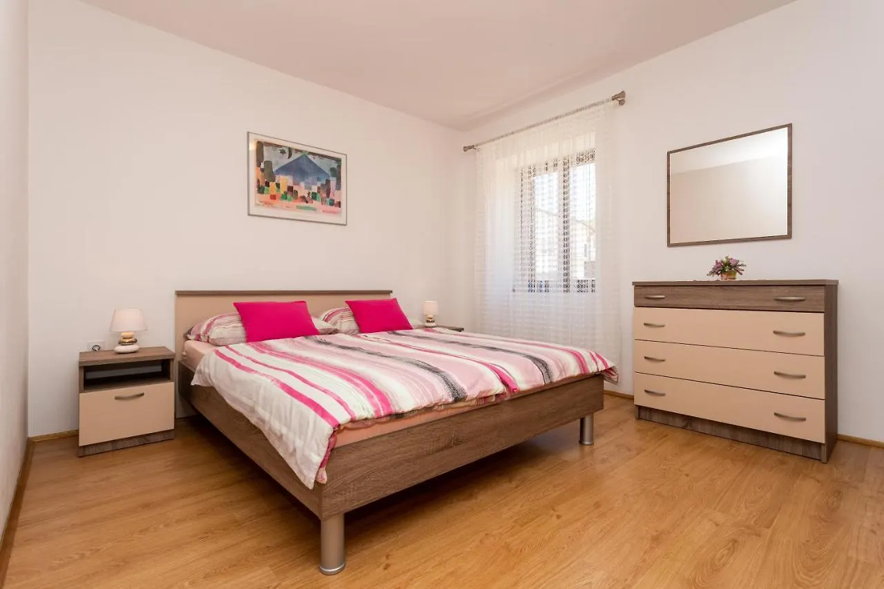 Apartment Mira Silo-Krk