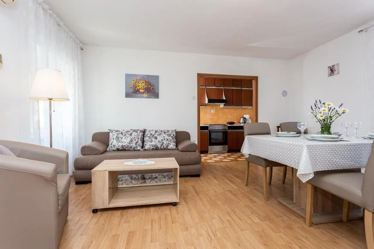 Apartment Mira Silo-Krk Croatia