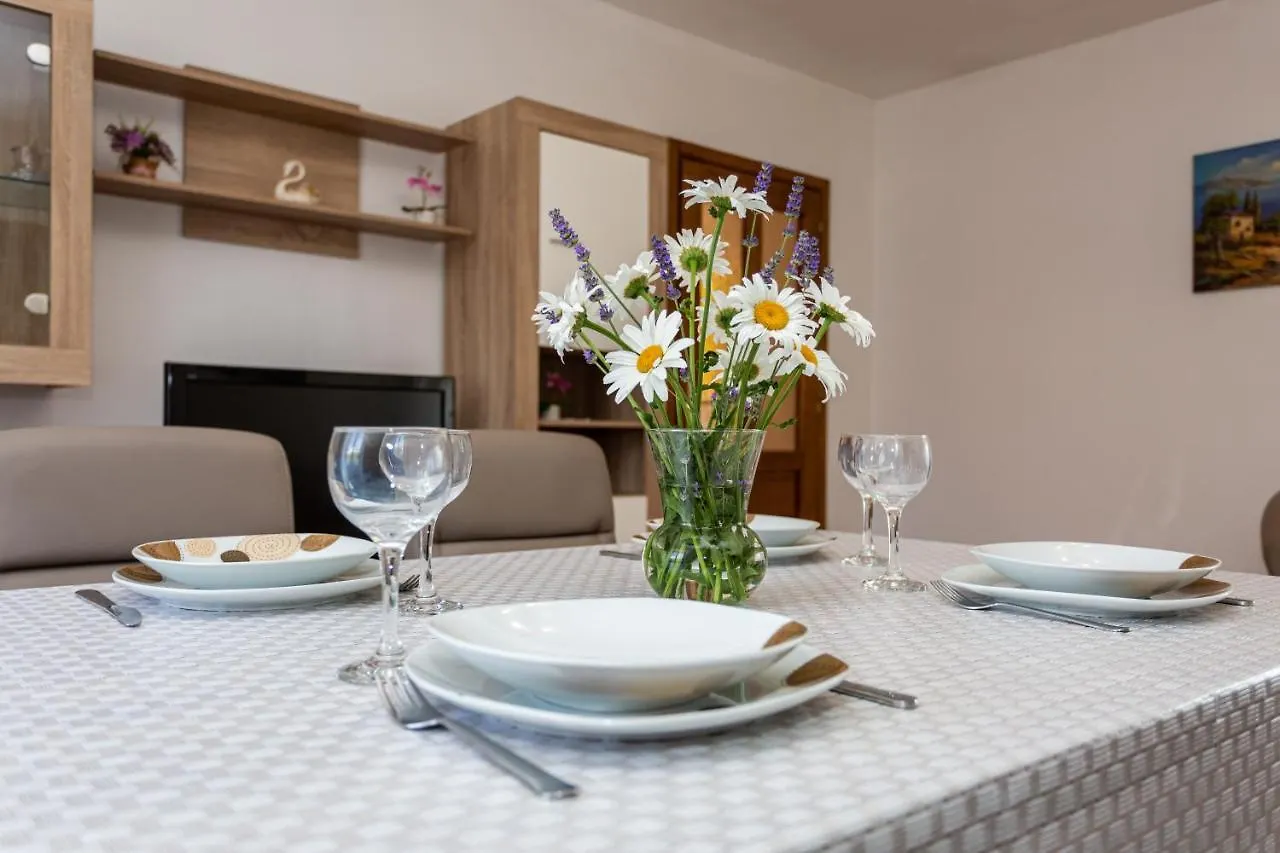 Apartment Mira Silo-Krk